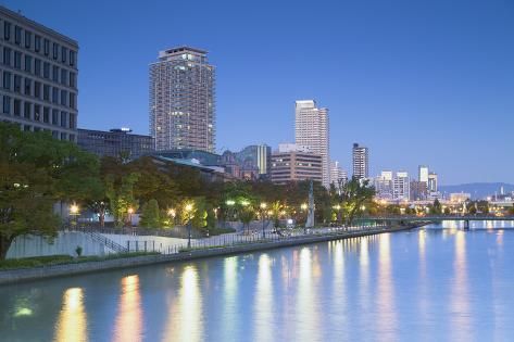 Nakanoshima Island\Discovering the Hidden Gems of Osaka Shinsekai Riverview: A Cultural Journey Through Japan