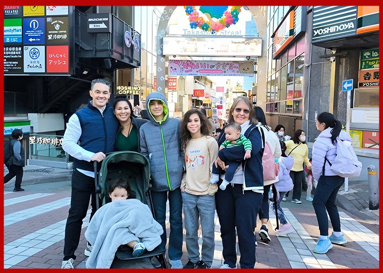 Family Tour In Tokyo