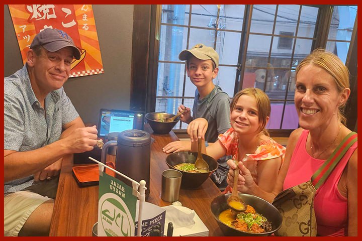 Best Food Tour in Osaka – Explore Japan’s Street Food Capital (2025)
